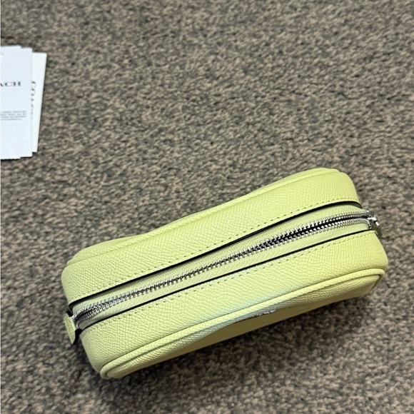NWOT Coach Lime Dome Cosmetic Case - Picture 3 of 6